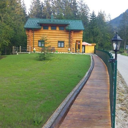 Ferienwohnungen Blockhaus - Zwergenhaeusl กรุนเอา อิม อาล์มทาล ภายนอก รูปภาพ