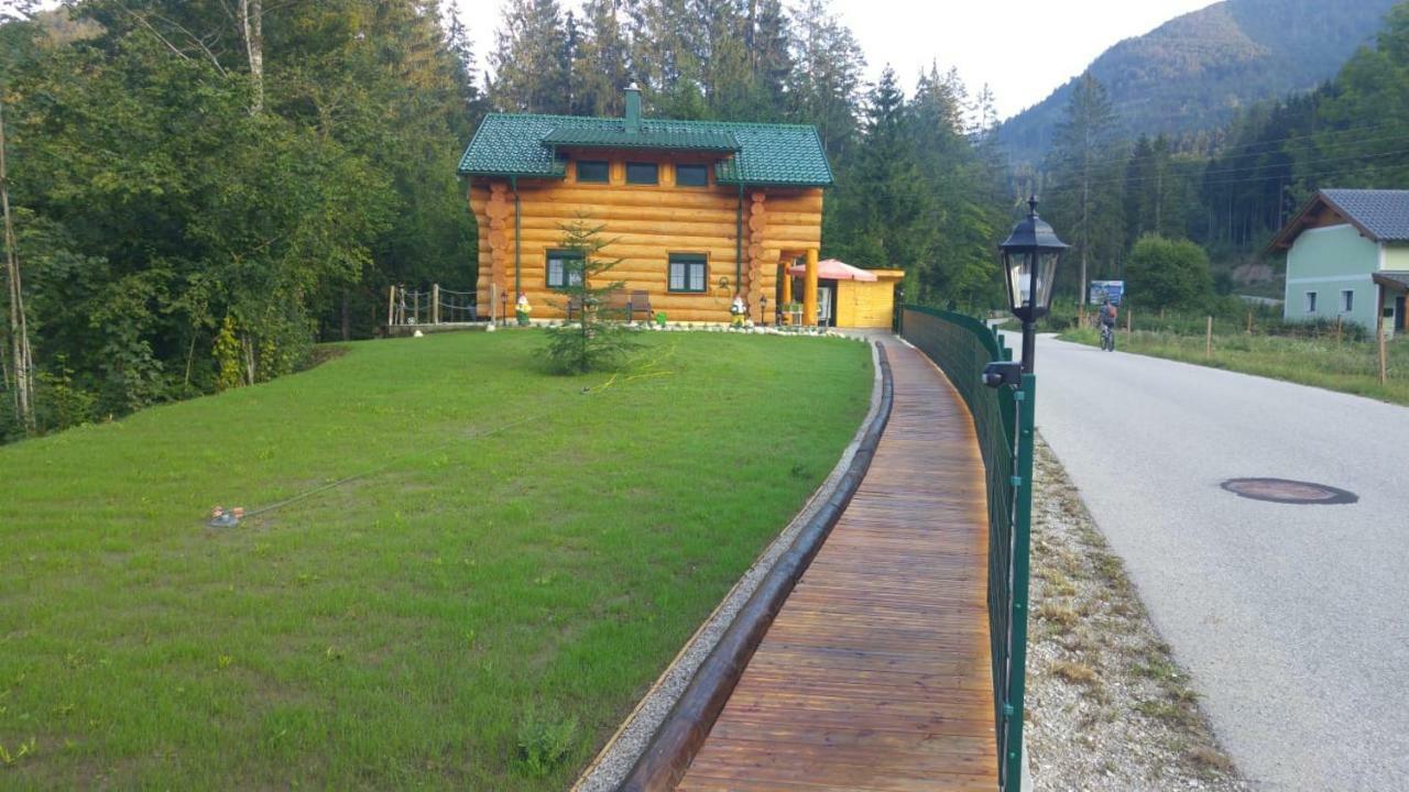 Ferienwohnungen Blockhaus - Zwergenhaeusl กรุนเอา อิม อาล์มทาล ภายนอก รูปภาพ